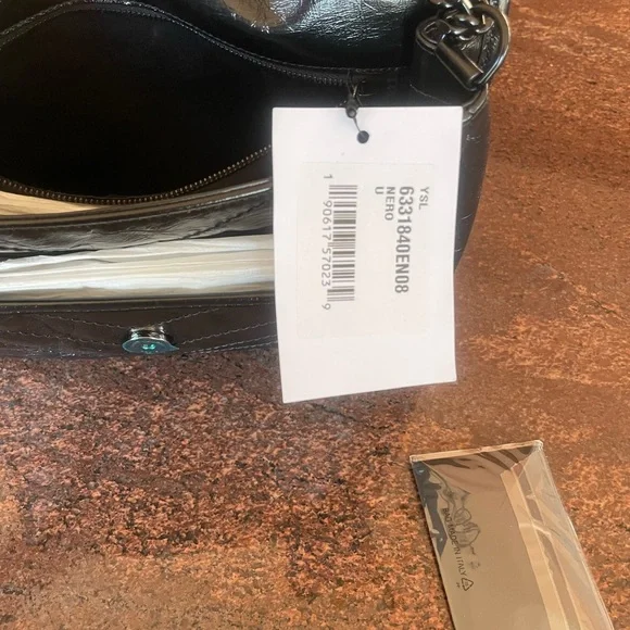 NWT. YSL Saint Laurent medium Niki bag. Black. - Picture 4 of 16